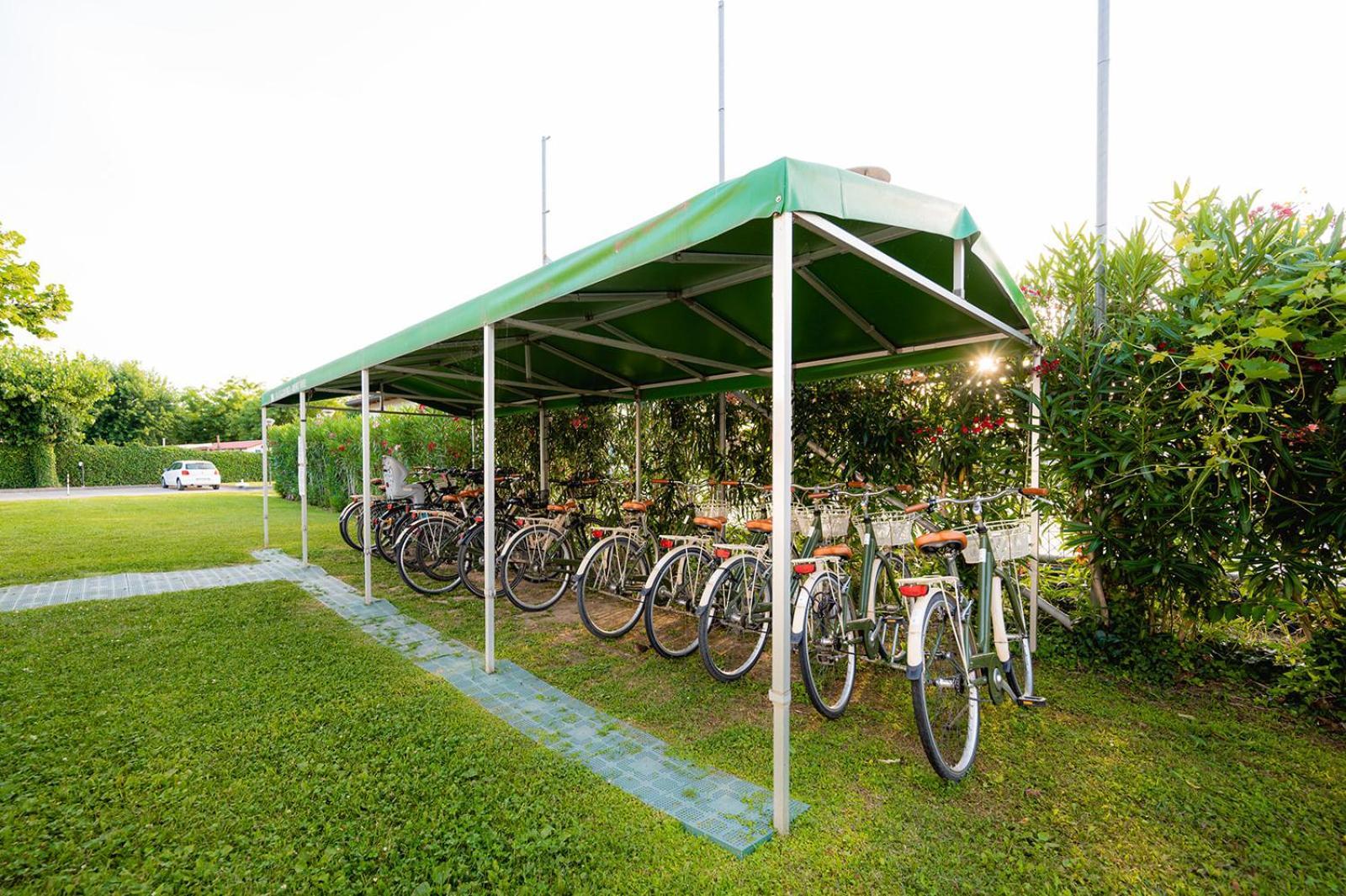 Glamping Lake Garda Peschiera del Garda